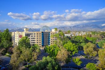 Sheraton Fairplex Hotel & Conference Ctr