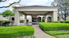 Courtyard by Marriott Dallas Market Ctr