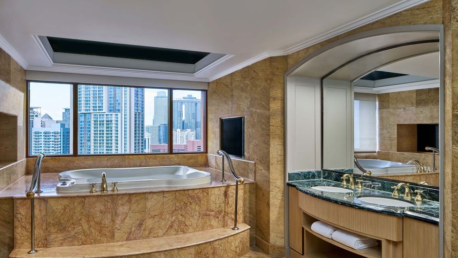 Sheraton Imperial Kuala Lumpur Hotel Room