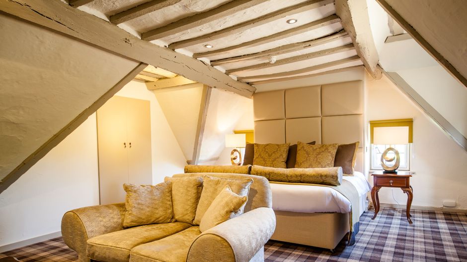 The Legacy Rose and Crown Hotel Suite