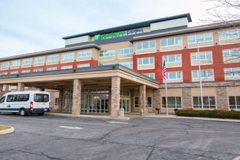 Holiday Inn Express Columbus Airport