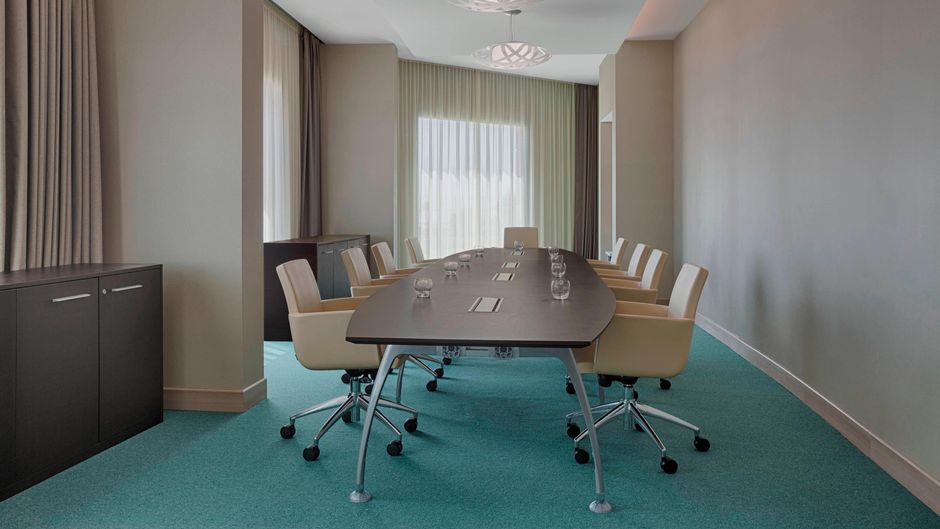 Four Points by Sheraton Oran Meeting