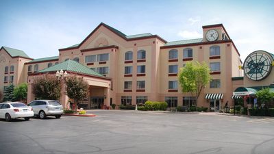 Plaza Hotel & Suites Winona
