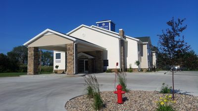 Cobblestone Inn & Suites