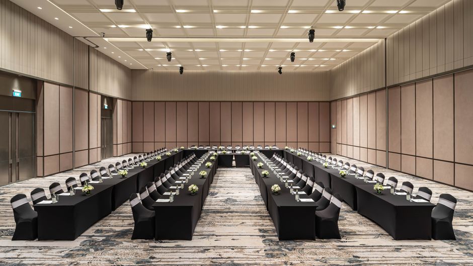 Crowne Plaza Phu Quoc Starbay Ballroom