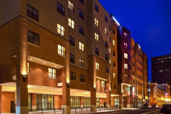 Courtyard Syracuse Downtown at Armory Sq