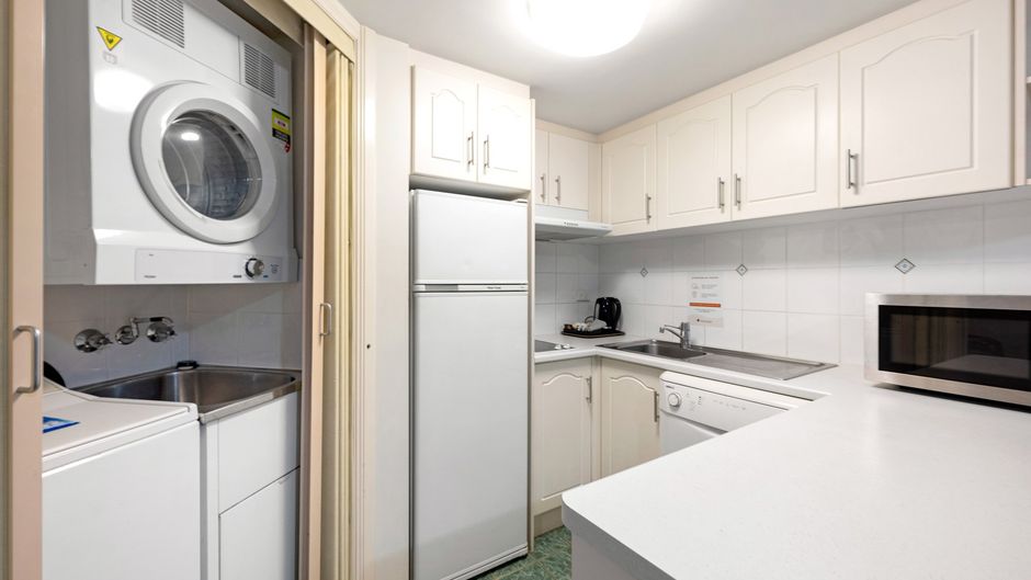Pegasus Motor Inn and Serviced Apartment Room