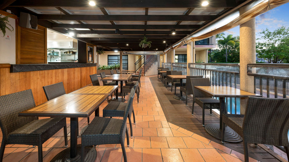 Pegasus Motor Inn and Serviced Apartment Restaurant