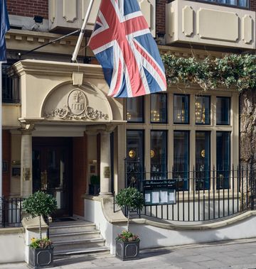 Capital Hotel, Apartments & Townhouse
