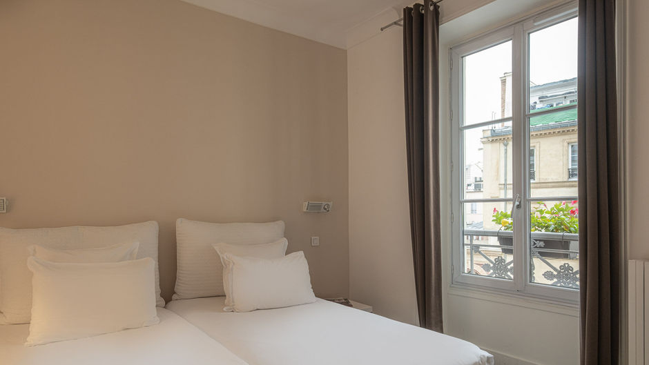 Hotel Amour Room