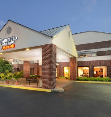 Fairfield Inn & Suites Charlottesville N
