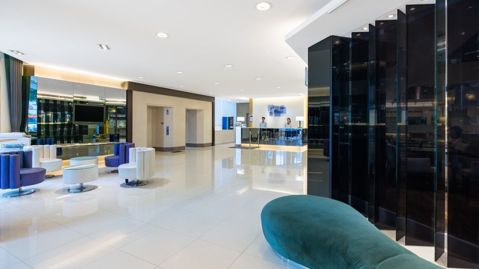 Holiday Inn Express Taichung Park Lobby
