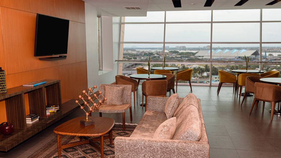 Holiday Inn Guayaquil Airport Lobby