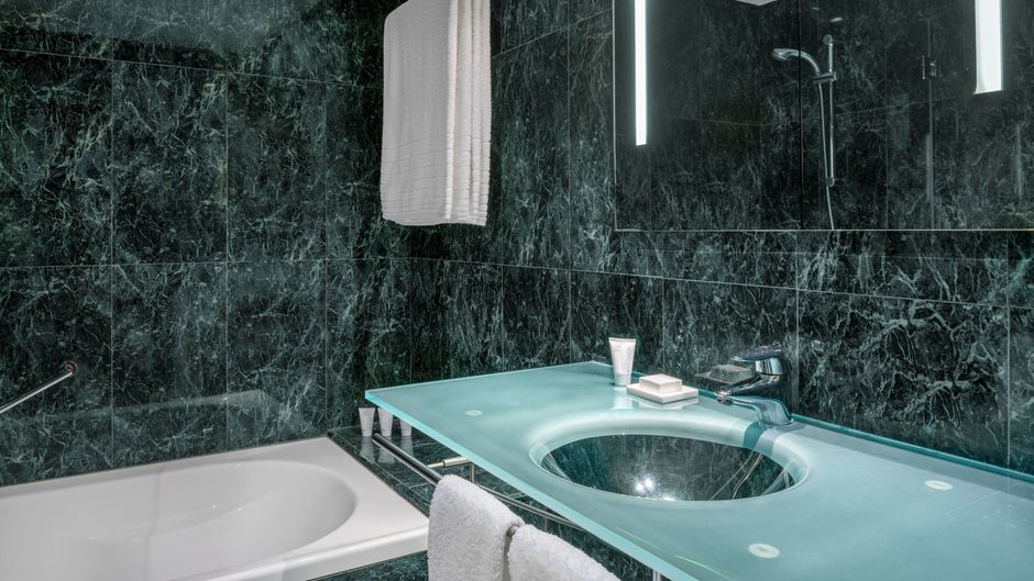AC Hotel Huelva Room