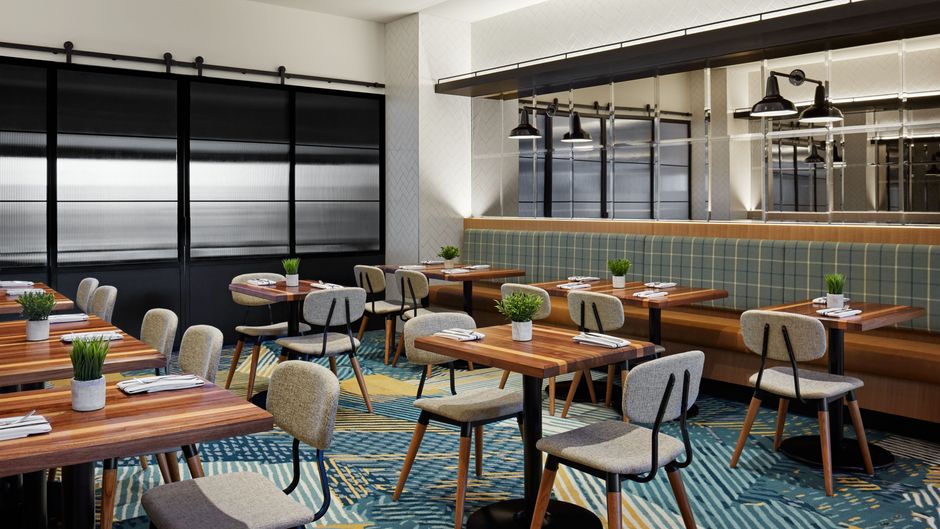 Delta Hotels Calgary Airport In-Terminal Restaurant