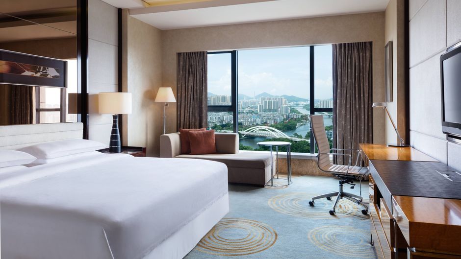 Sheraton Zhongshan Hotel Room