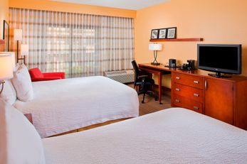 Courtyard by Marriott Orlando Airport