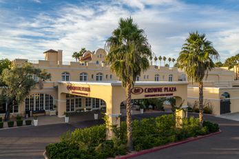 Crowne Plaza San Marcos Golf Resort