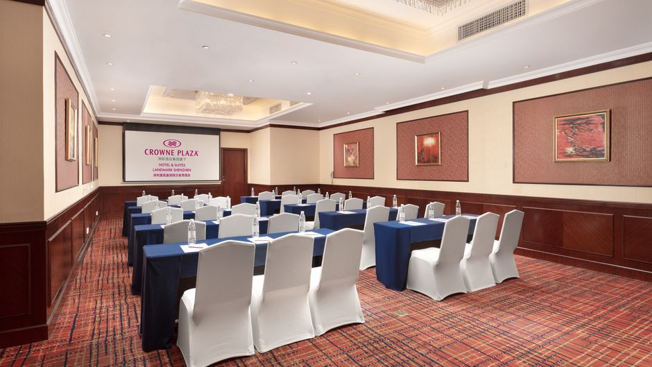 Crowne Plaza Hotel & Suites Landmark Meeting