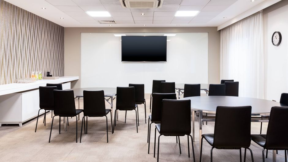 AC Hotel Manchester Salford Quays Meeting
