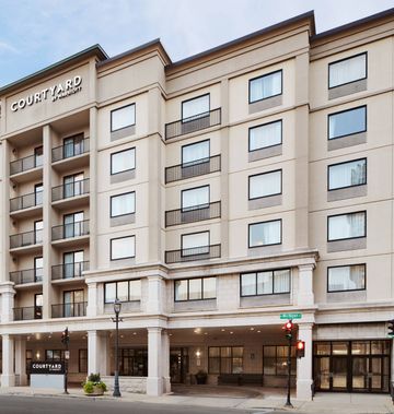 Courtyard by Marriott Downtown