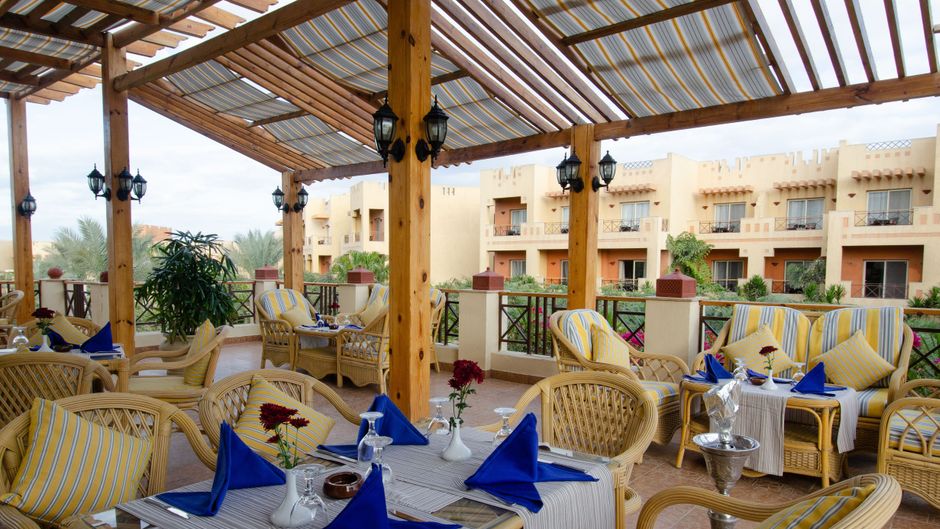 Swiss Inn Pyramids Golf Resort Exterior