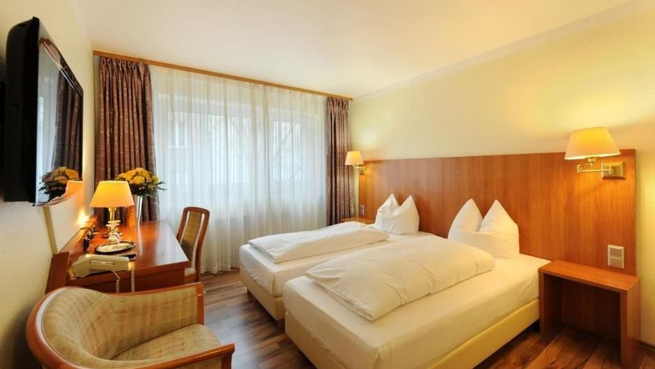 Hotel Bellevue Duesseldorf Room
