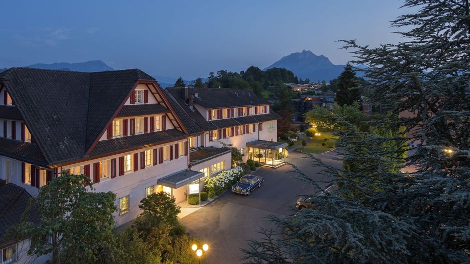 Balm Hotel Exterior