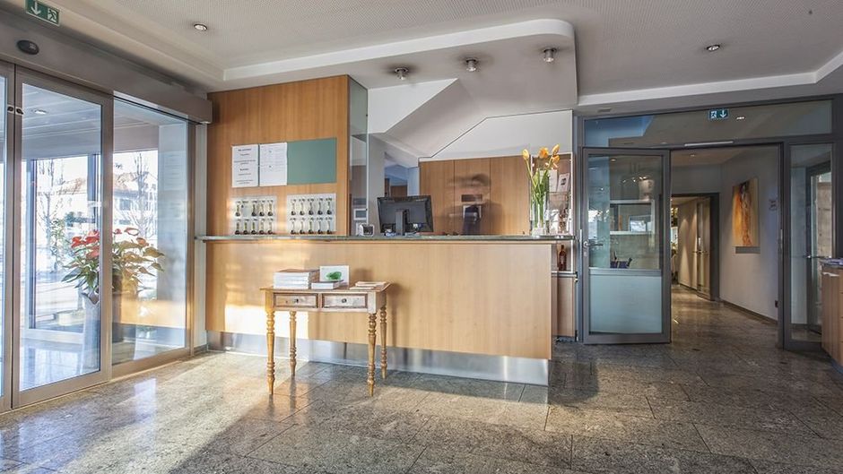 Balm Hotel Lobby