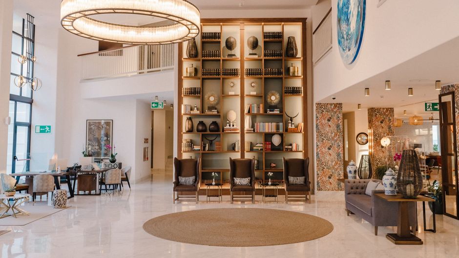 Hotel Fariones Lobby