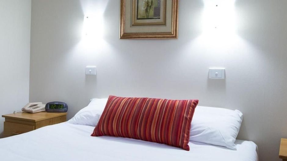 Barkly Motor Lodge Room