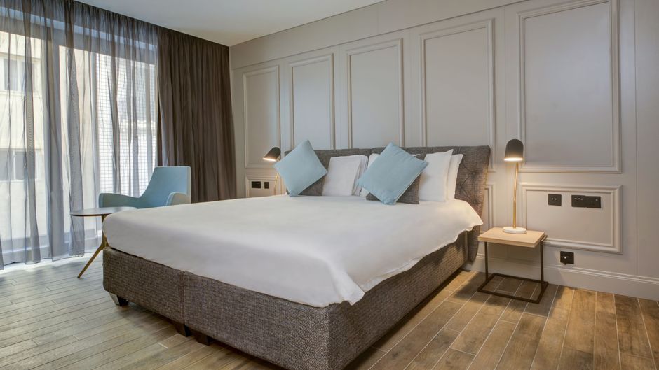 Land's End Boutique Hotel Room