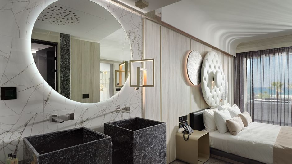 Nautilux Hotel Room