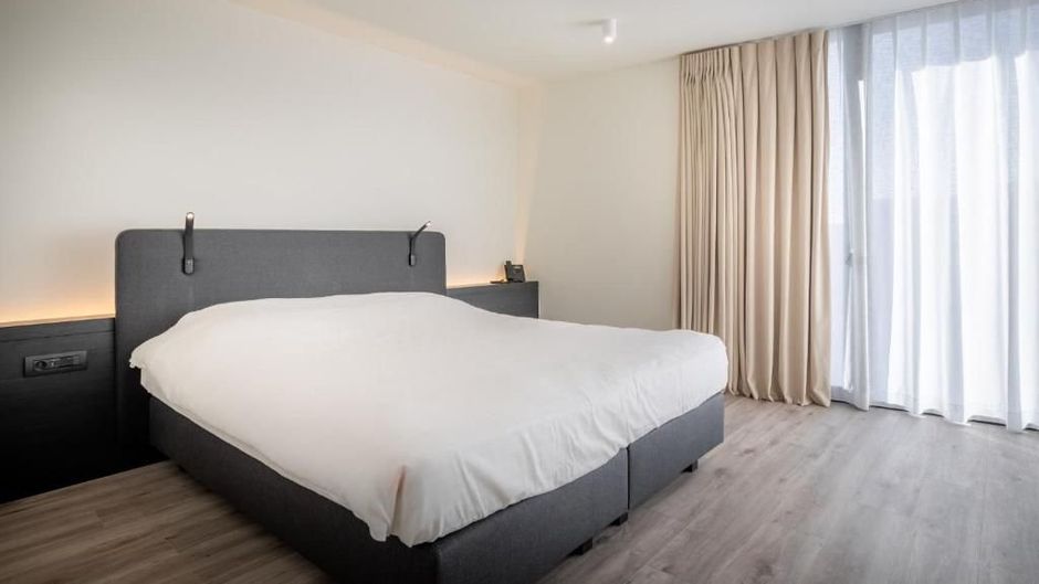Bell X Hotel Room