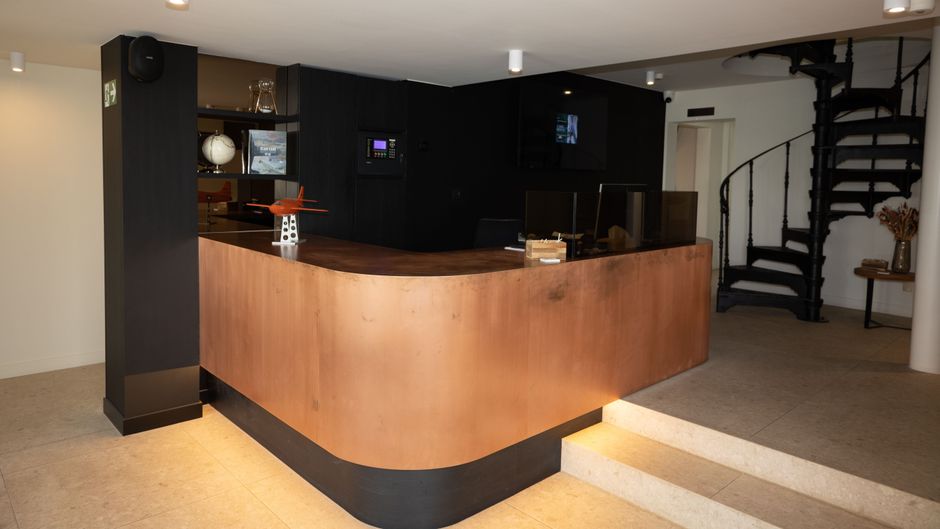 Bell X Hotel Lobby