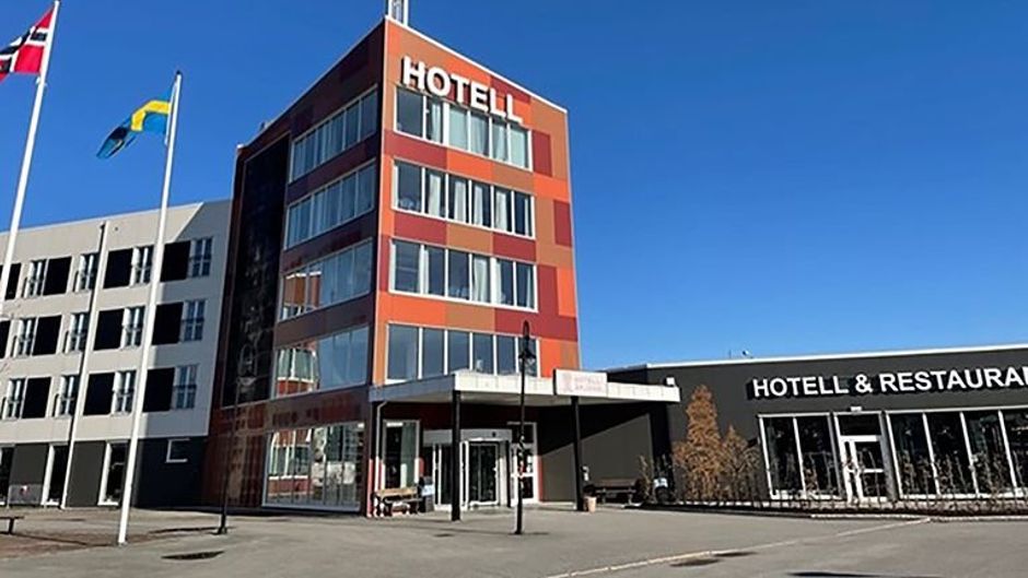 Arjang Hotel Exterior