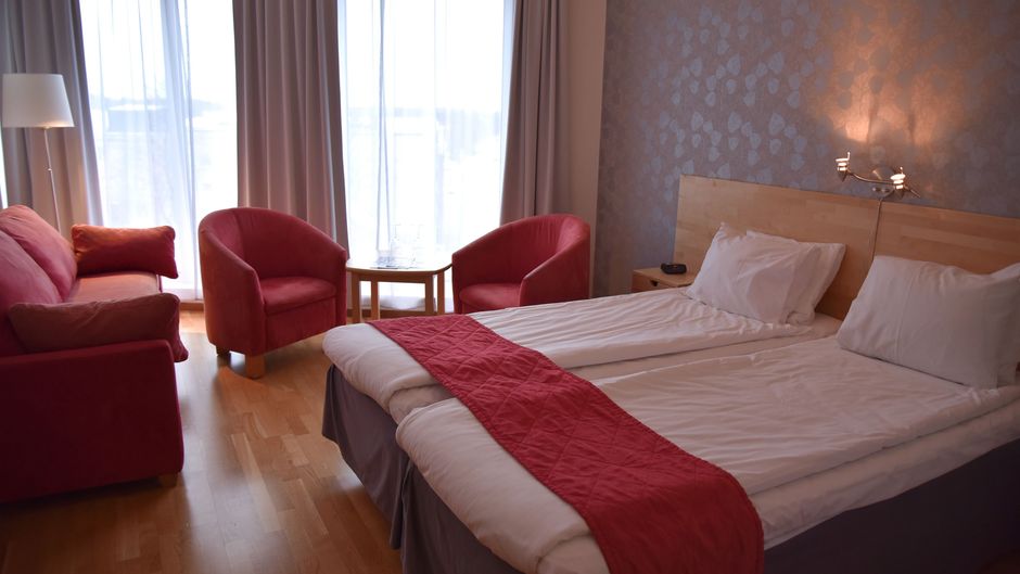 Arjang Hotel Room