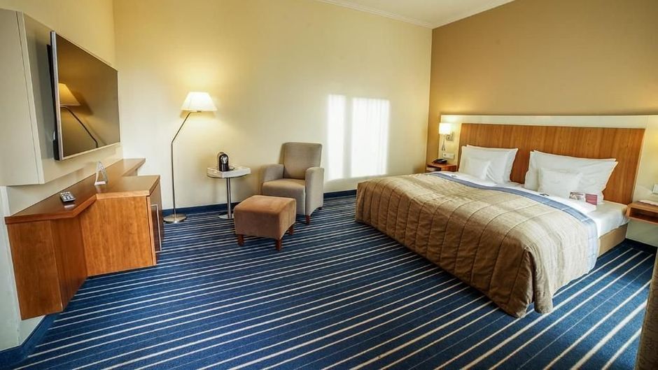 Hotel Lind Room