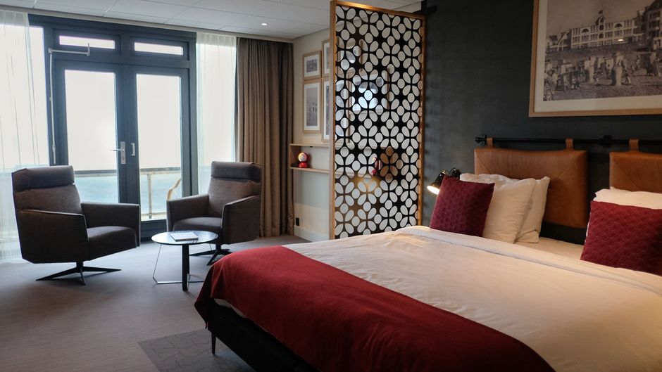 Two Brothers Noordwijk Beach Room