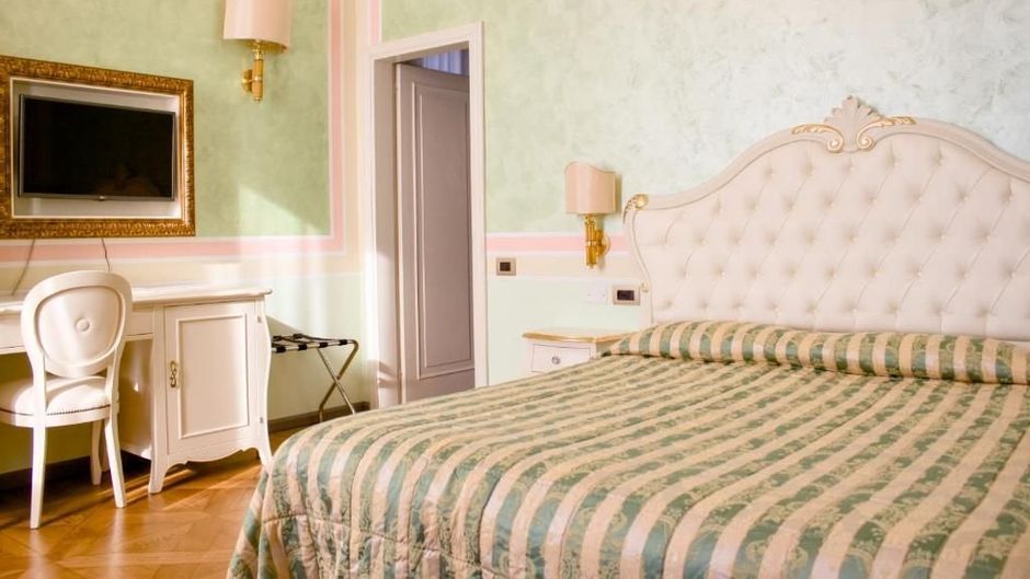 Villa Stucky Room