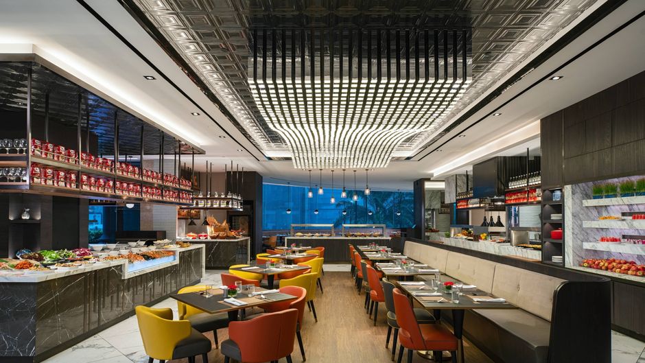 Renaissance Kuala Lumpur Hotel Restaurant