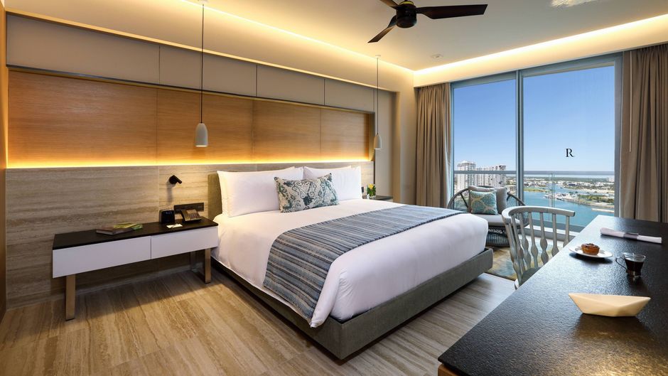 Renaissance Cancun Resort & Marina Suite