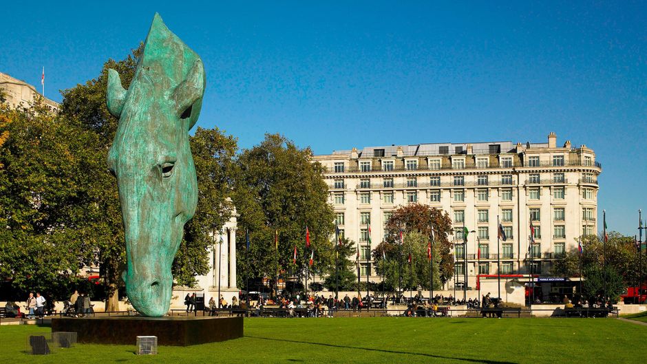 London Marriott Hotel Park Lane Exterior