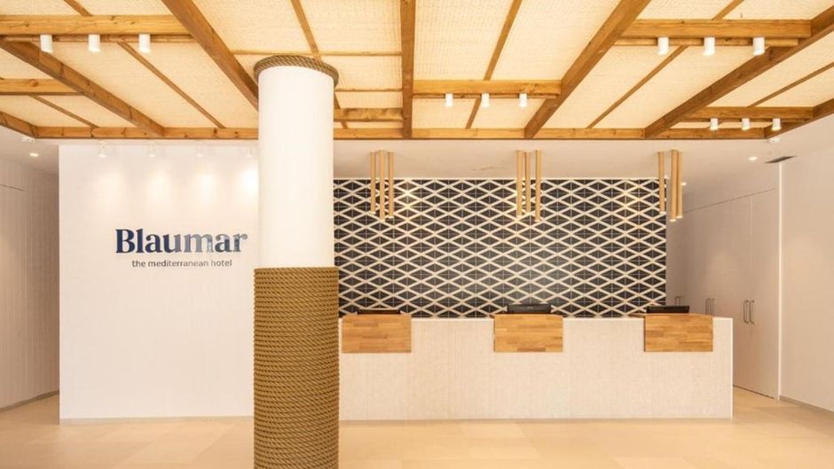 Blaumar Hotel Lobby