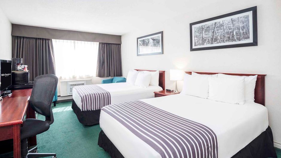 Sandman Inn Smithers Room