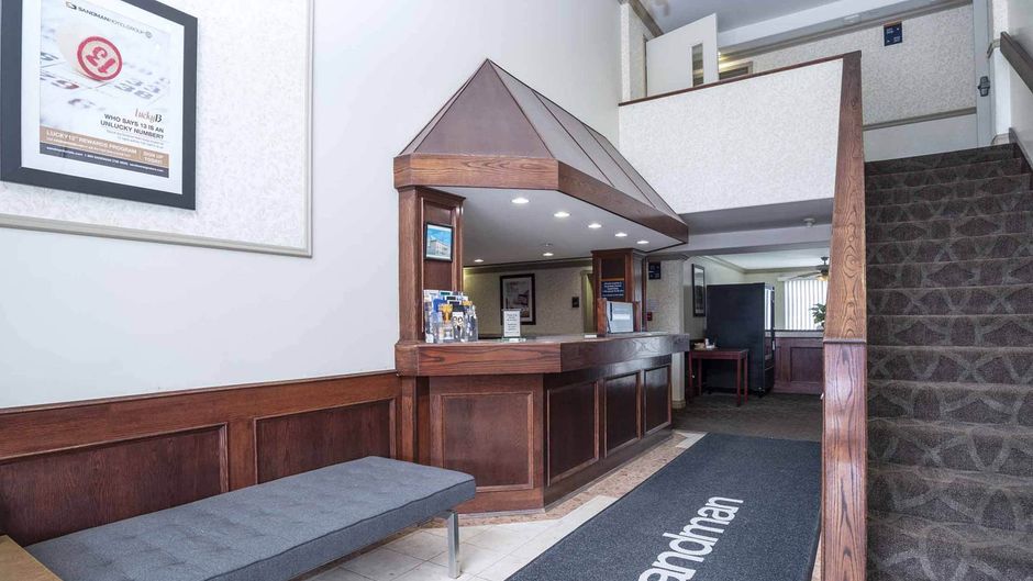 Sandman Inn Smithers Lobby