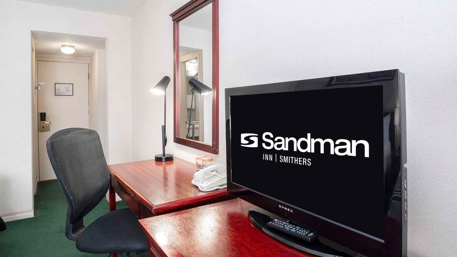 Sandman Inn Smithers Room