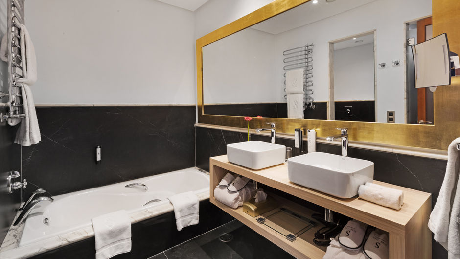 Pure Salt Port Adriano Room