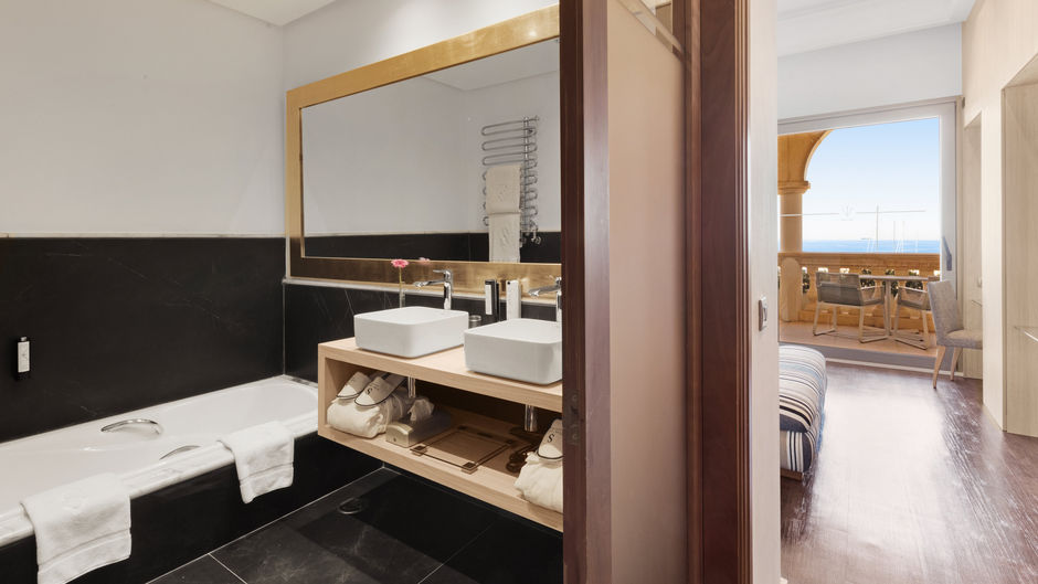 Pure Salt Port Adriano Room