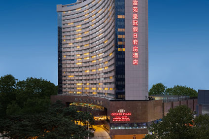Crowne Plaza Hotel & Suites Landmark